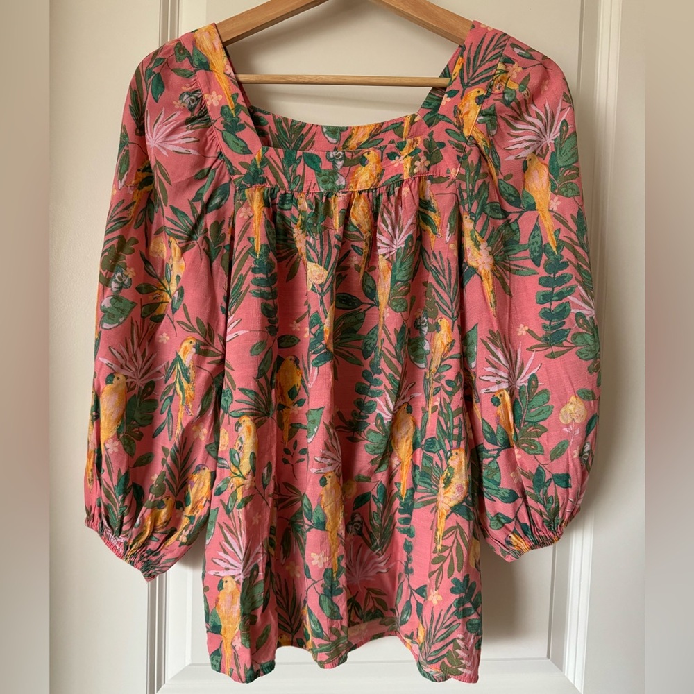 Lauren Conrad Women‘s blouse. Size XS. 3/4 sleeve.